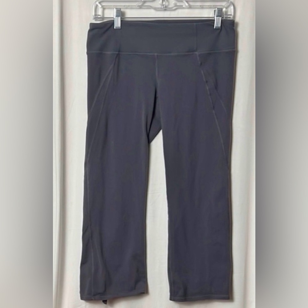 Athleta Dark Grey Power Ananda Crop Slit Cuff  Yoga Pants Size Small - Picture 3 of 10